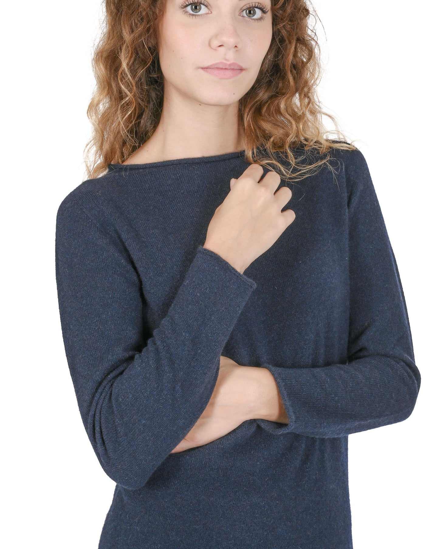 Crown of Edinburgh -  Cashmere Boat Neck Sweater in Navy - Yoru Says