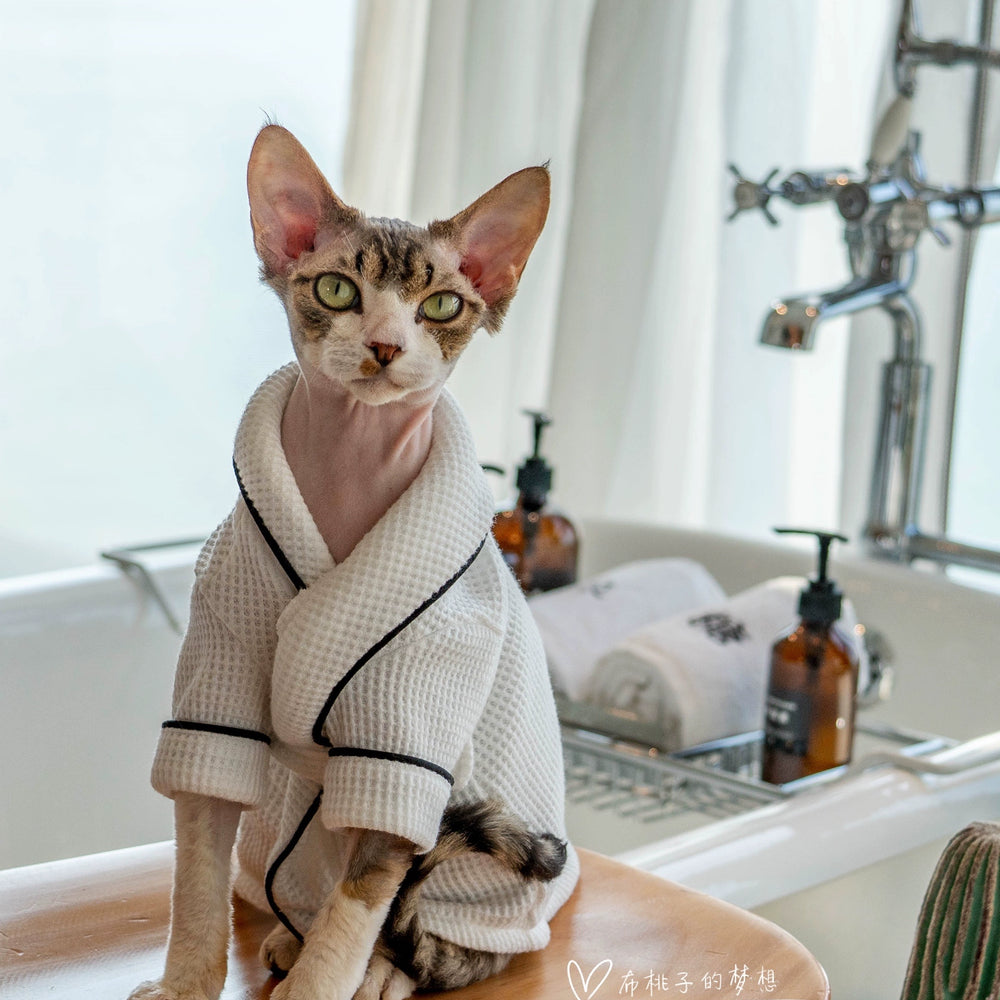 
                  
                    Luxury Cat Bathrobe - Yoru Says
                  
                