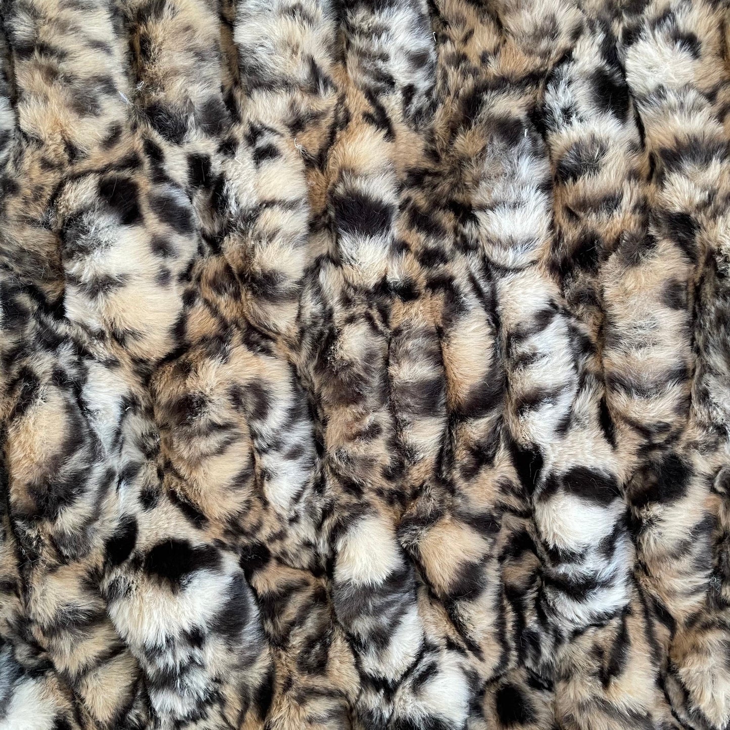 Plutus Natural Leopard Sharpei Faux Fur Luxury Throw Blanket - Yoru Says