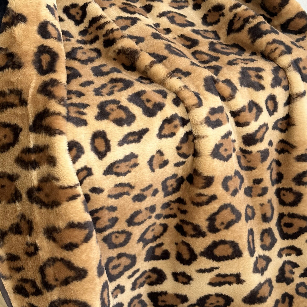 Plutus Brown Jaguar Faux Fur Luxury Throw Blanket - Yoru Says