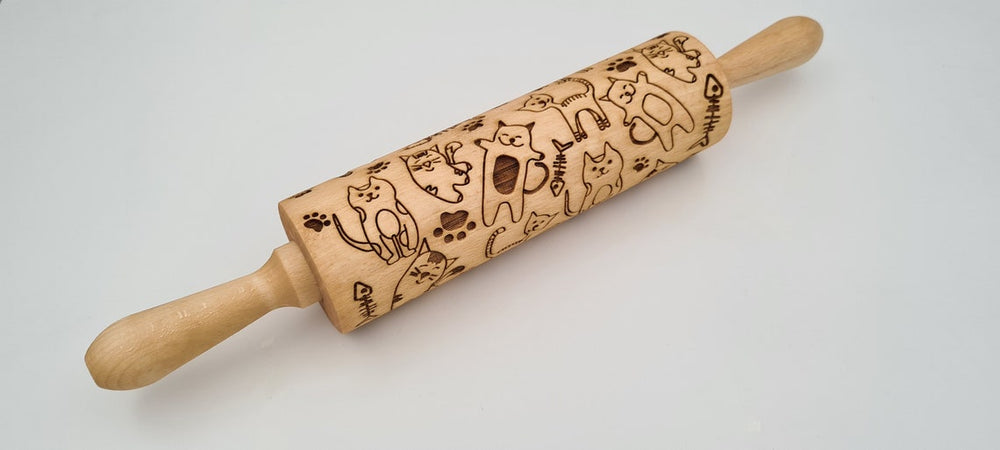 Engraved, handmade Rolling Pin Natural Wood - Yoru Says